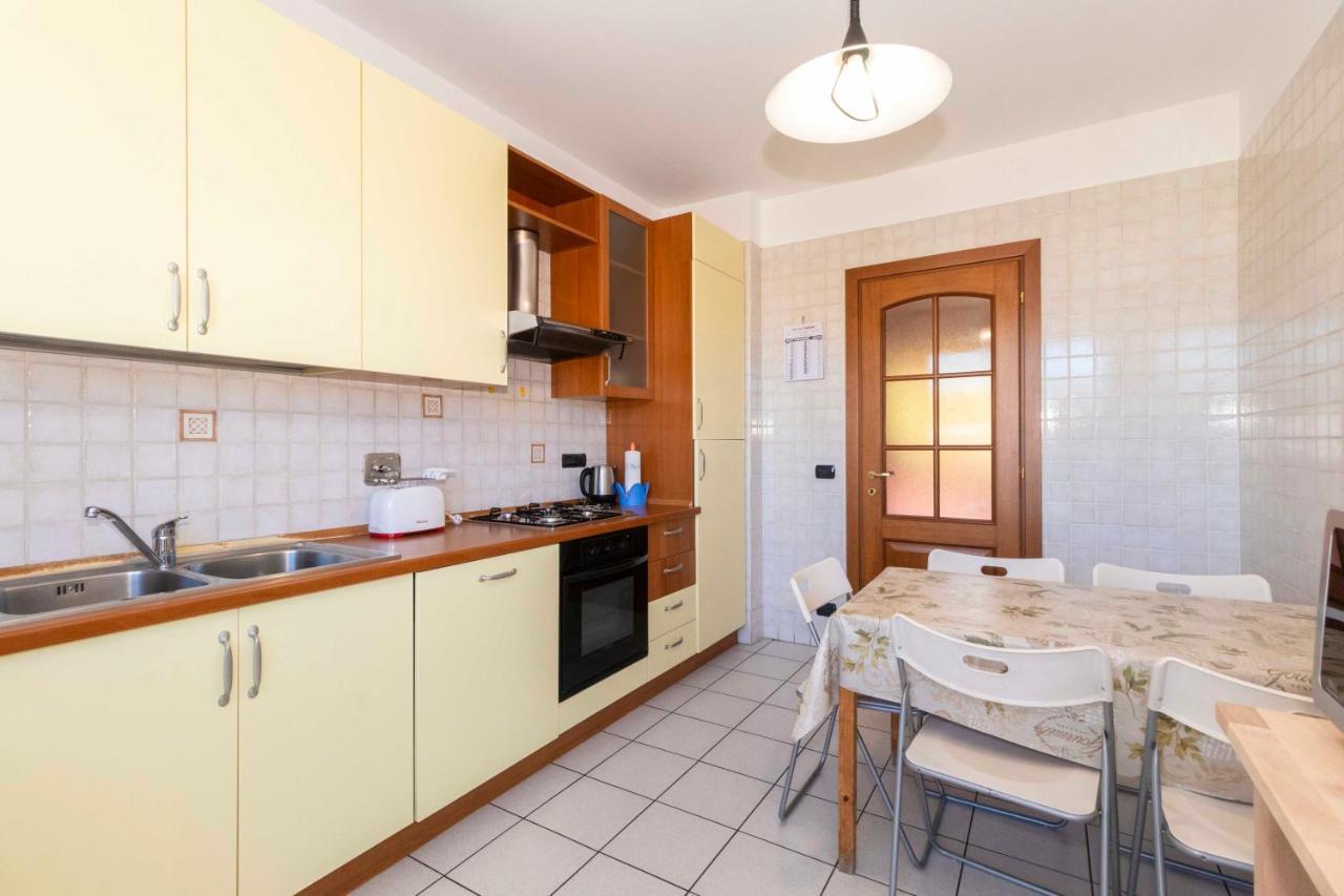 Cozy&Spacious Apt 2 Min Walk From The Tram Stop! Apartment Turin Exterior photo