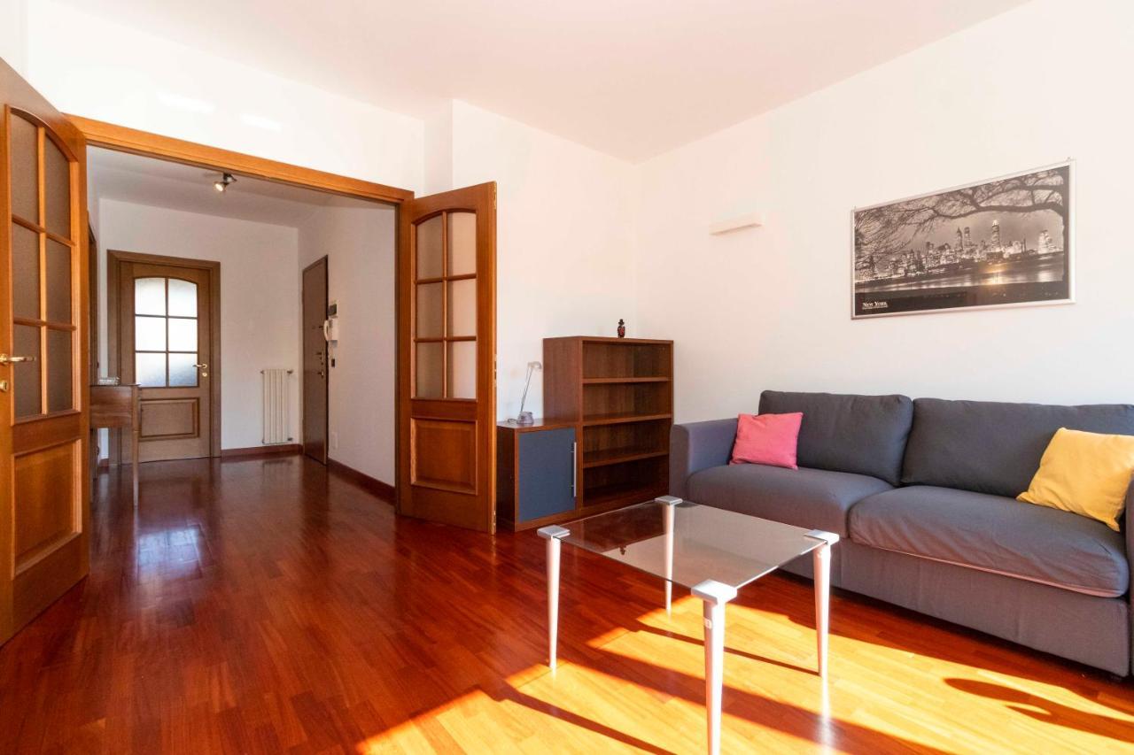 Cozy&Spacious Apt 2 Min Walk From The Tram Stop! Apartment Turin Exterior photo