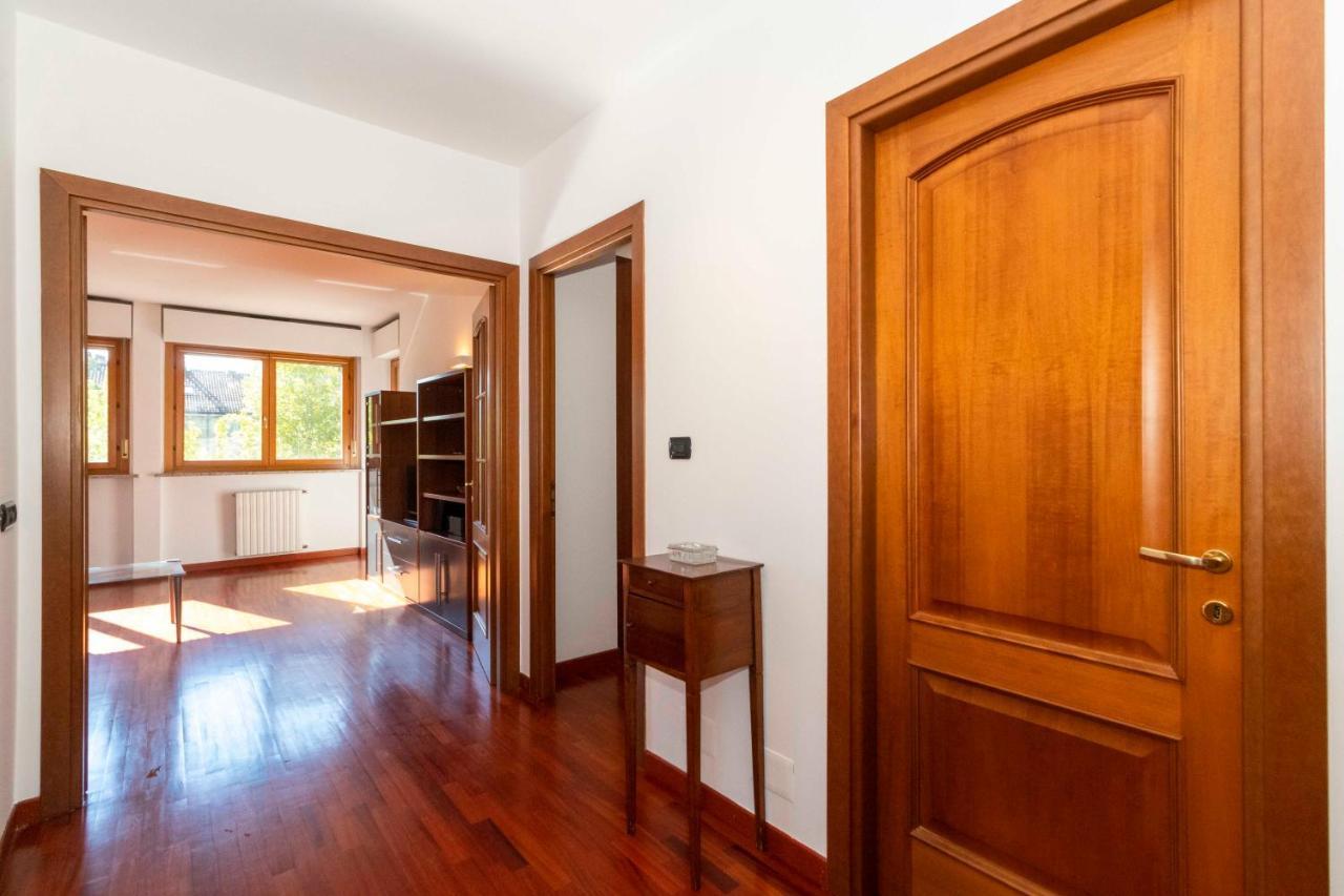 Cozy&Spacious Apt 2 Min Walk From The Tram Stop! Apartment Turin Exterior photo