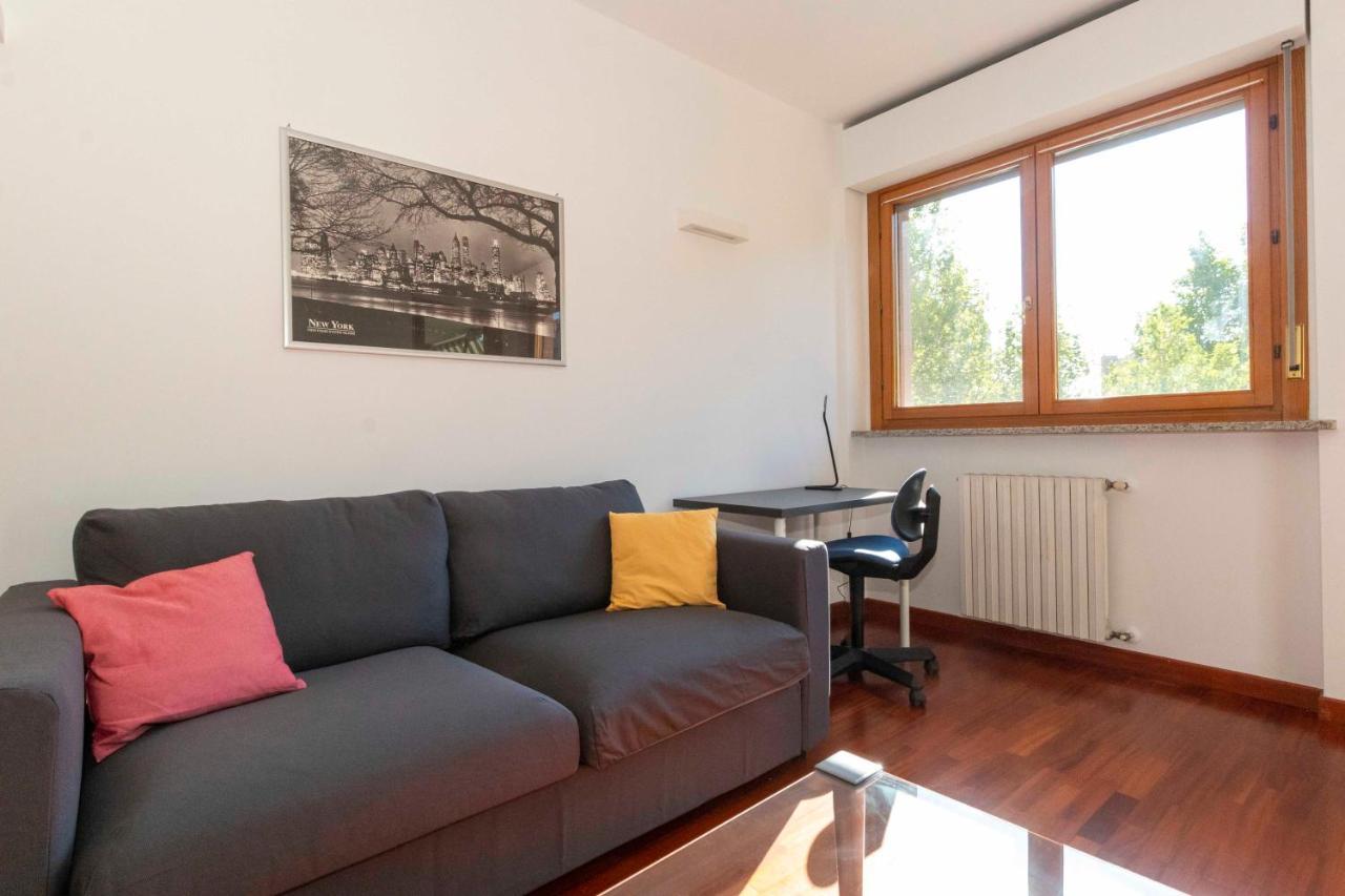 Cozy&Spacious Apt 2 Min Walk From The Tram Stop! Apartment Turin Exterior photo